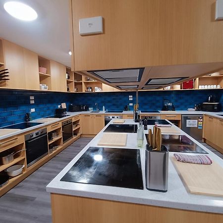 Urbanz Vandrarhem Christchurch Exteriör bild The kitchen at the International Centre for Culinary Arts
