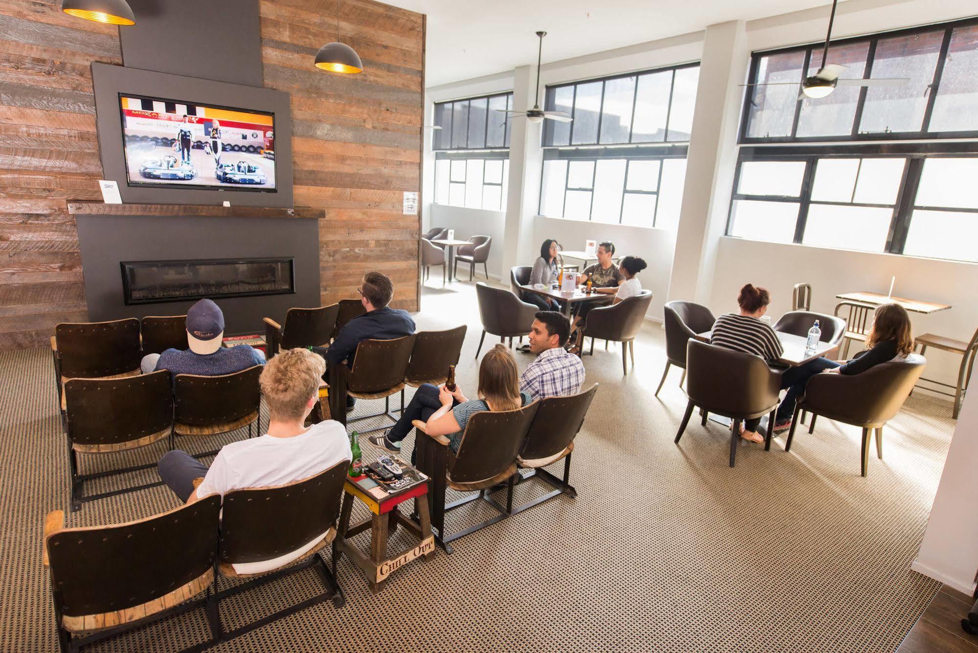 Urbanz Vandrarhem Christchurch Exteriör bild The lounge at the 2016 NHL All-Star Classic